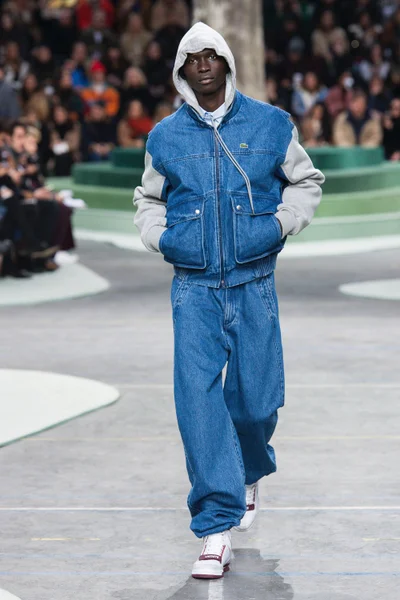 Look 37